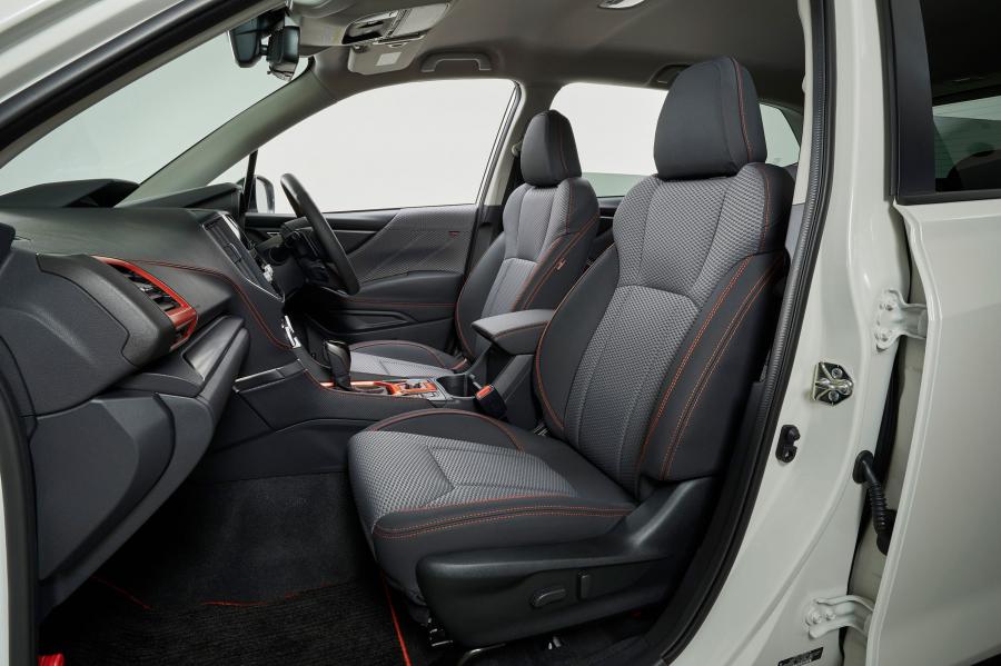 Интерьер Subaru Forester X-Break 2018 года  (JP) (фото 22 из 28)
